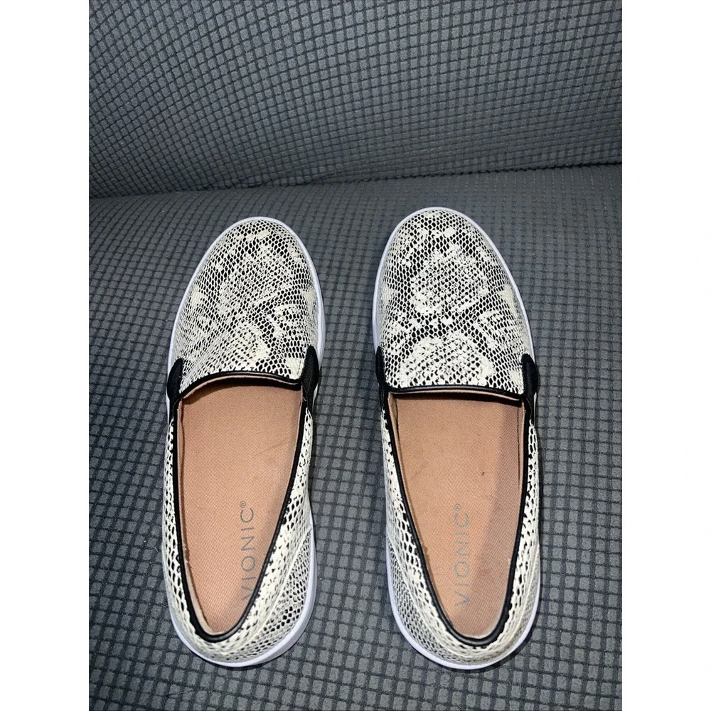 Vionic Women's Demetra Snake Print Leather Slip On Sneakers Size 8.5